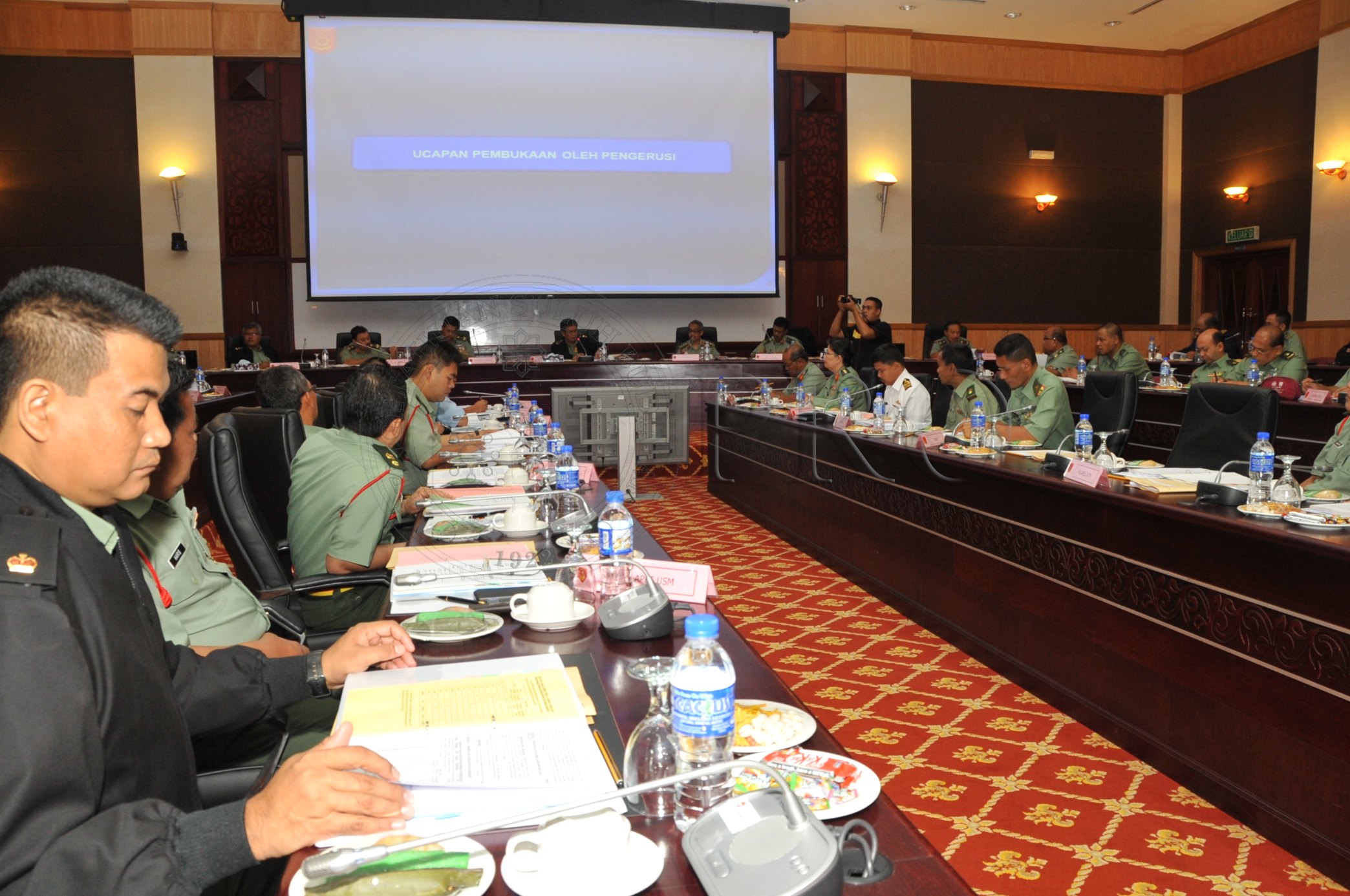 PRO 14 02 PALAPES PRO 2835